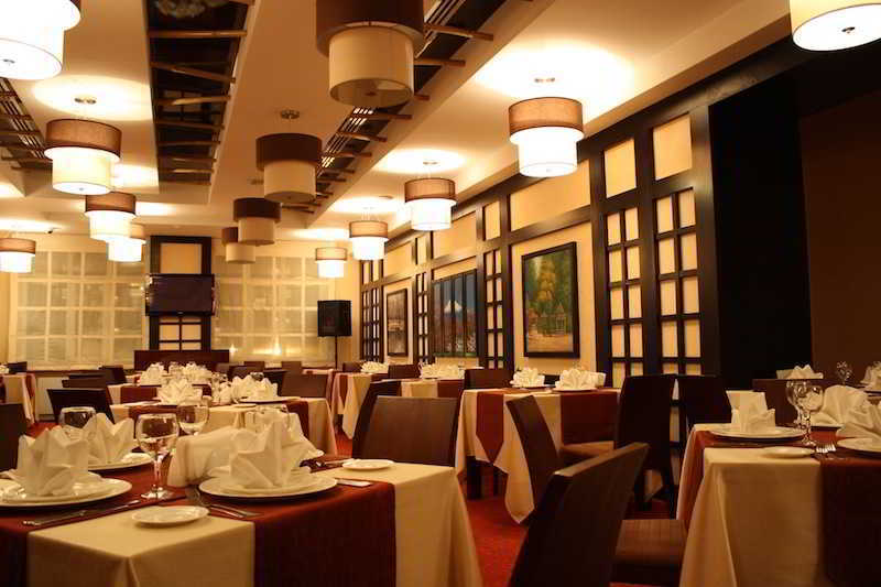 Hotel Dastan Aktöbe Restoran fotoğraf